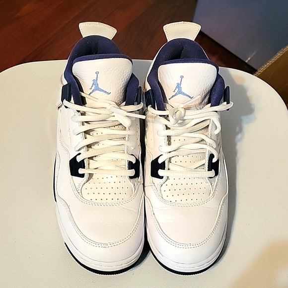 Air Jordans, size 5 youth, EUC🎉🎊 - Picture 7 of 7